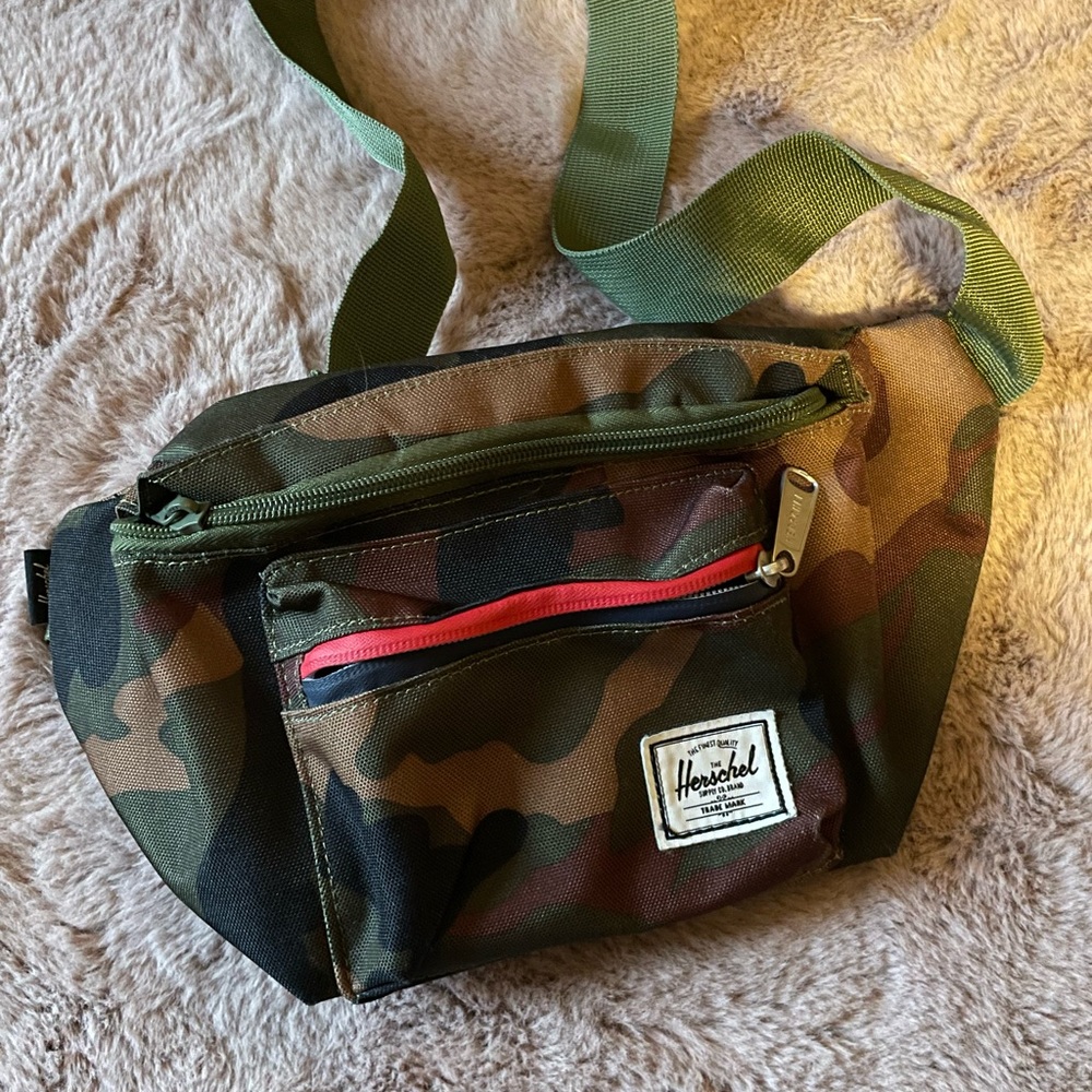 Herschel fanny pack